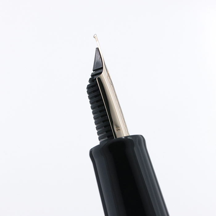 新品)SAILOR セーラー 万年筆 伝統漆芸 麗 青森 風雅文塗 落栗色 中字