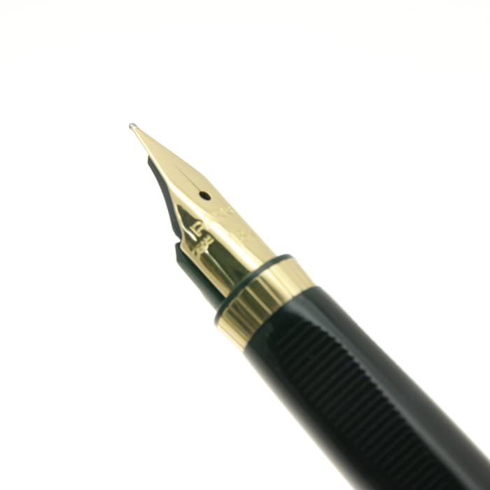 ☆PARKER パーカー 万年筆 ペン先14k刻印 ゴールドカラー 筆記