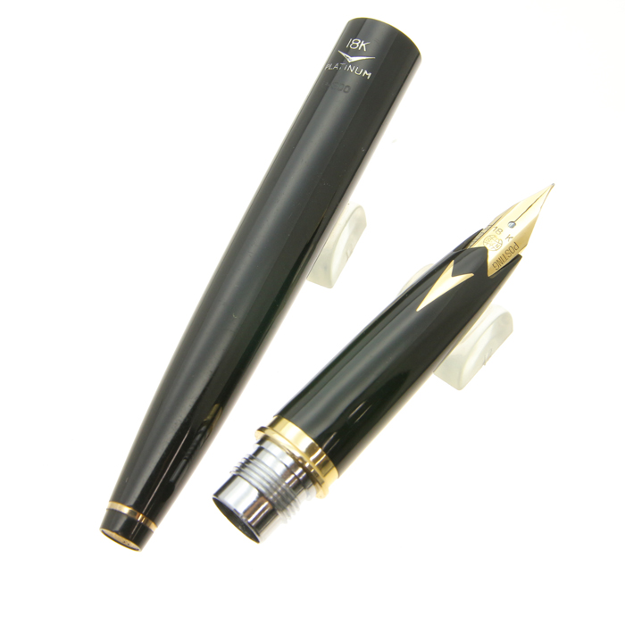 ♠【プラチナ】✨美品　万年筆　18金　細軟P-300　ヴィンテージ　黒　唐草風 ♤【プラチナ】✨美品 万年筆 18金 細軟P-300 ヴィンテージ 黒 唐草風 ♤【
