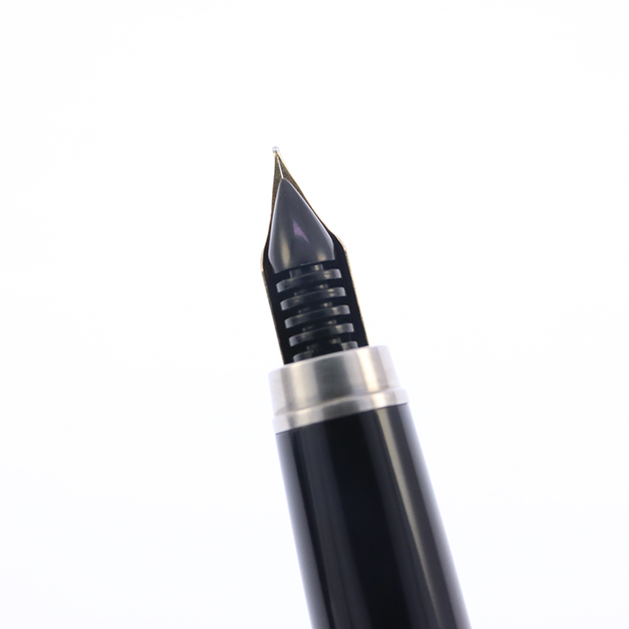 中古)SAILOR セーラー 万年筆 世界の銘木シリーズ 黒檀 18K/細字 中古)SAILOR セーラー 万年筆 世界の銘木シリーズ 黒檀 18K/細字