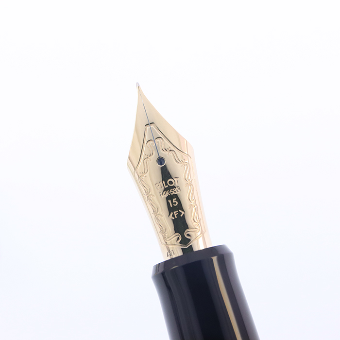 中古)PILOT パイロット 万年筆 カスタム823 透明ブラック 細字（商品ID