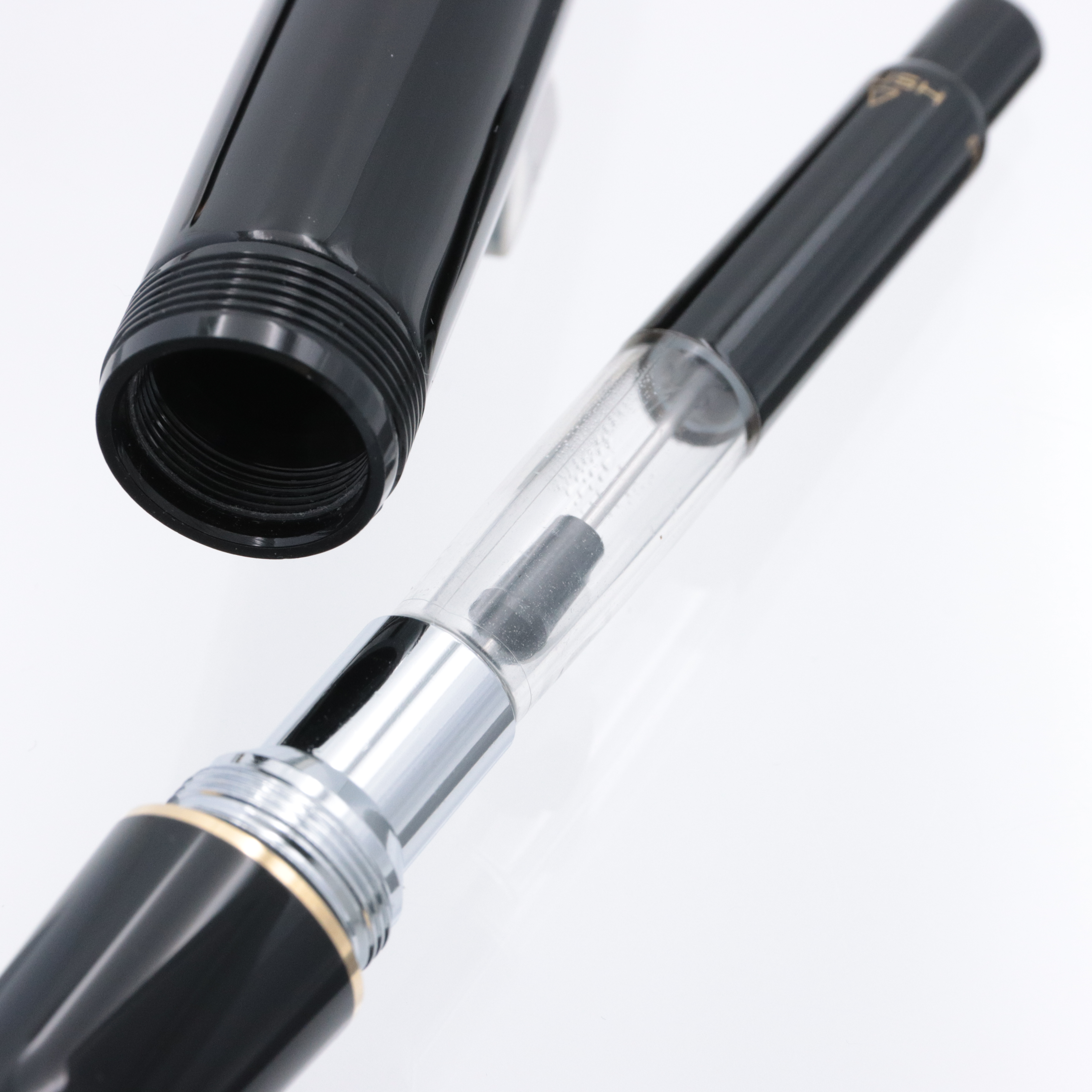 CUSTOM URUSHI 黒 万年筆　Mニブ　ほぼ未使用　最高峰　週末値下げ CUSTOM URUSHI 黒 万年筆 Mニブ ほぼ未使用 最高峰 週末値下げ