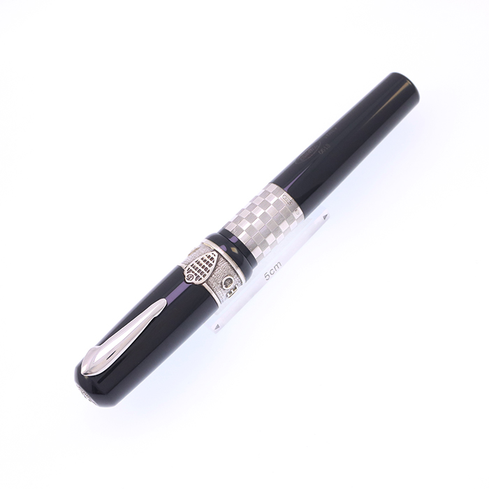 d*9様 【希少/美品】Delta デルタ 万年筆 アルファロメオ ペン先K18 中古)DELTA デルタ 万年筆 トロフェオ・ジュリエッタ アルファロメオ