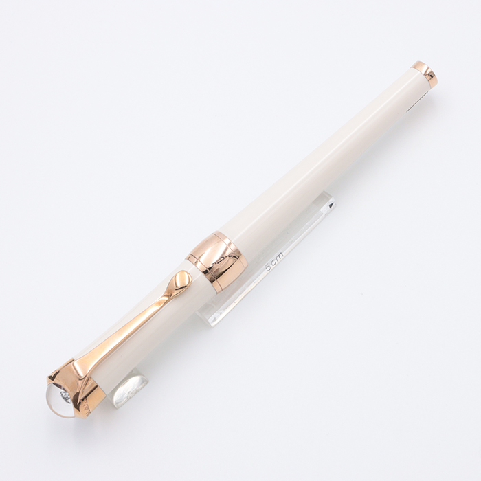 モンブラン  ダイヤ入り万年筆　限定品　エトワール ド モンブラン サンド MONTBLANC - モンブラン ダイヤ入り万年筆 限定品 エトワール ド
