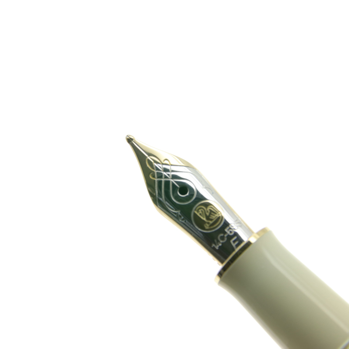 Pelikan Souveran M320 Pearl White 字幅M 詳細ページ | 万年筆 ボールペンなど高級筆記具の販売・買取