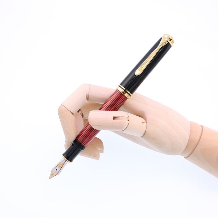 万年筆 レッドストライプ Pelikan ペリカン F 細字 スーベレーン M800 吸入式 正規輸入品 新品)Pelikan ペリカン 万年筆 スーベレーン M800 レッドストライプ
