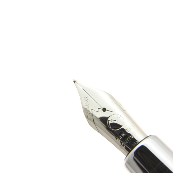 モンテベルデ　万年筆　ウォルト・ ディズニー・シグニチャー・コレクション　箱付き モンテベルデ 万年筆 ウォルト・ディズニー シグネチャー