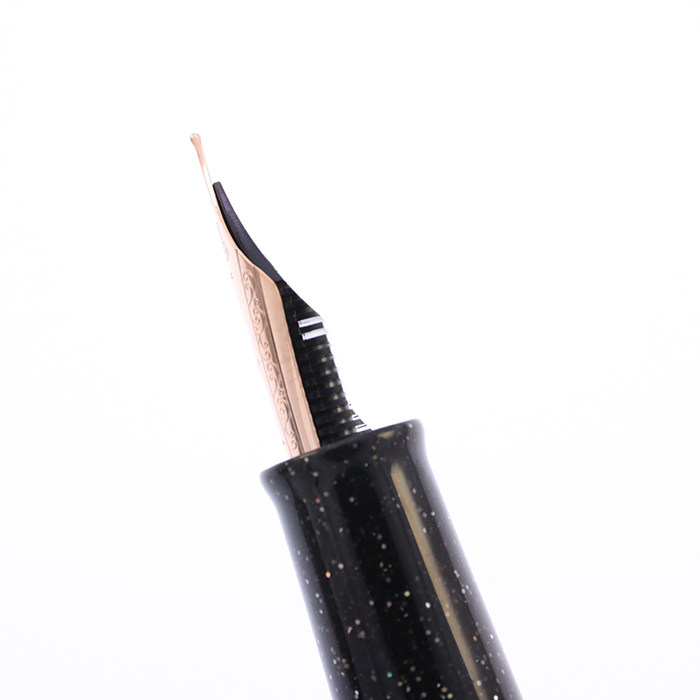 新品)Nahvalur ナーヴァル 万年筆 オリジナル プラス ロヴィーナ