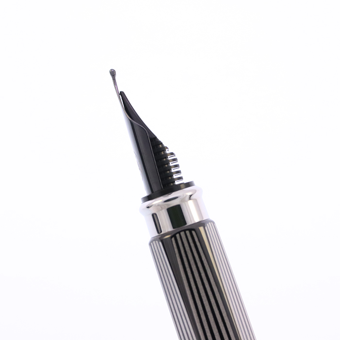 中古)CARAN d'ACHE カランダッシュ 万年筆 RNX.316 PVDブラック M