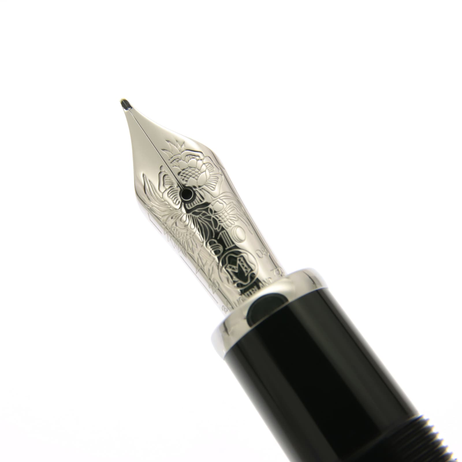 良品□MONTBLANC モンブラン 作家シリーズ 2008 ジョージ･バーナード･ショー ペン先18K Mニブ ストライプ柄 キャップ式 万年筆 シルバー グリーン ドイツ製 メンズ 詳細ページ | 万年筆 ボールペンなど高級筆記具の販売・買取