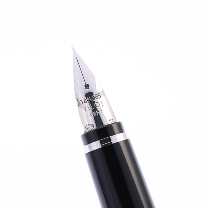 PILOT パイロット エラボー 万年筆 14K585 SFニブ 【中古】 PILOT パイロット エラボー 万年筆 14K585 SFニブ 【中古】