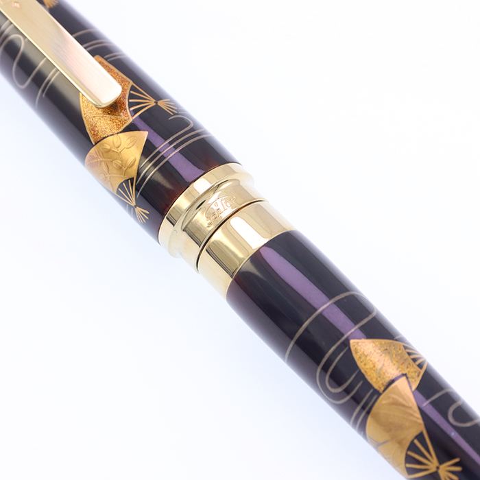 中古)SAILOR セーラー 万年筆 木軸黒檀加賀蒔絵 扇面流し 18K/中字