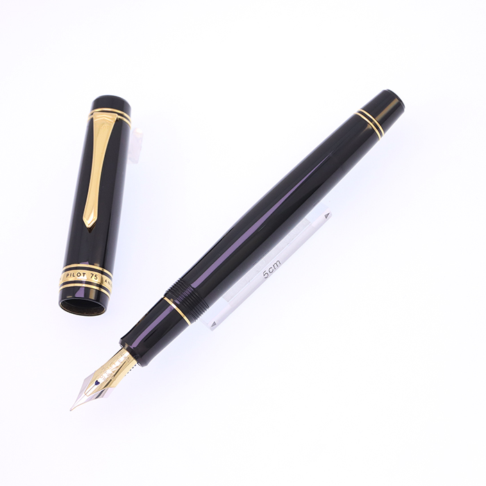 パイロット　75周年記念万年筆　中字 中古)PILOT パイロット 万年筆 創立75周年記念 パイロット75 中字