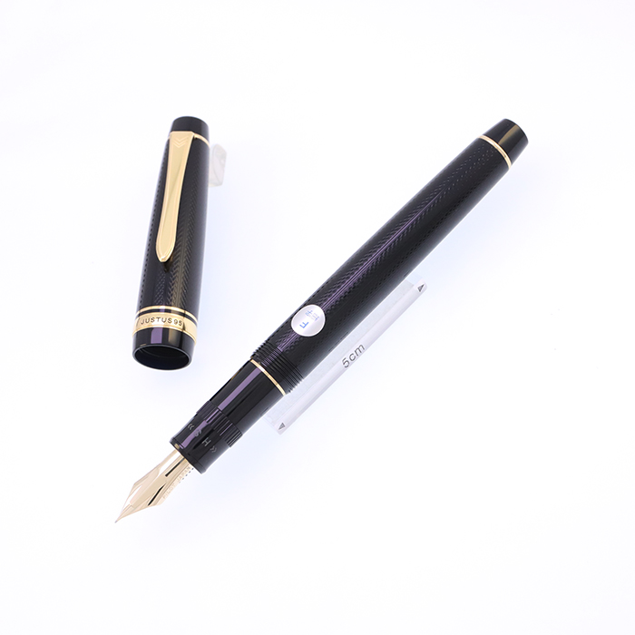 パイロット 万年筆 ジャスタス 旧型 M 中古)PILOT パイロット 万年筆 デラックス 漆 ブラック 細字