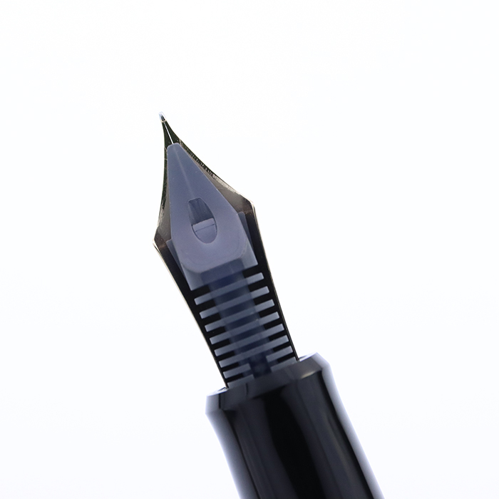 新品)PILOT パイロット 万年筆 カスタム823 透明軸（商品ID