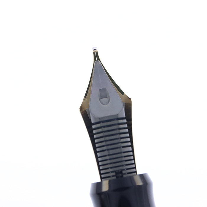 PILOT パイロット カスタム URUSHI 漆 紺青 万年筆 FM 未使用 楽天市場】パイロット 万年筆 カスタム URUSHI 紺青 漆 エボナイト