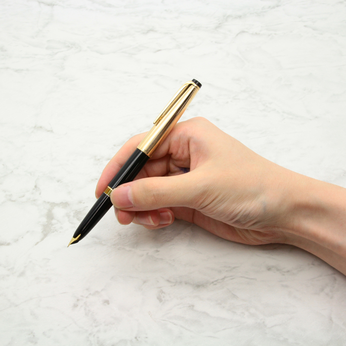 万年筆 モンブラン montblanc meisterstuck 72 モンブラン 万年筆 マイスターシュテュック No.72 ブラック