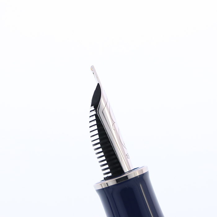中古)Pelikan ペリカン 万年筆 自然の美観シリーズ M640 ナイアガラ B