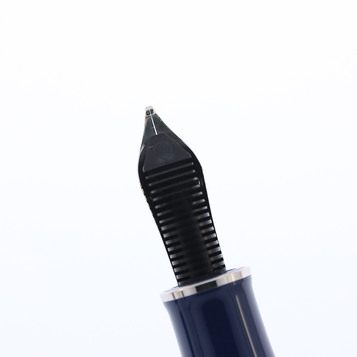 中古)Pelikan ペリカン 万年筆 自然の美観シリーズ M640 ナイアガラ B