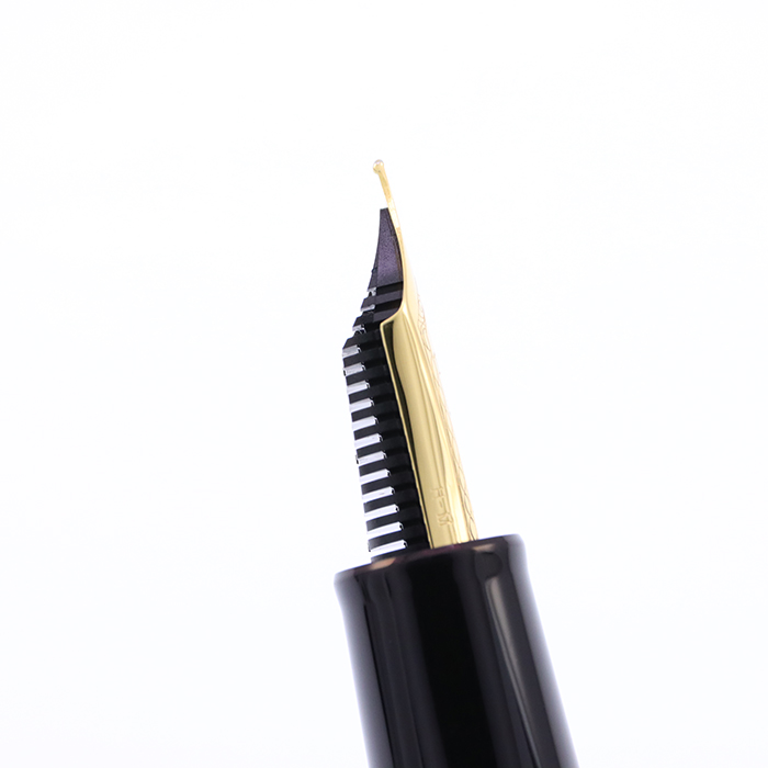 セーラー 万年筆 プロフィット 蒔絵「富士と桜」【M】 詳細ページ | 万年筆 ボールペンなど高級筆記具の販売・買取