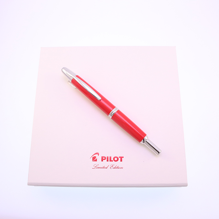 中古)PILOT パイロット 万年筆 2022年限定 キャップレス レッド