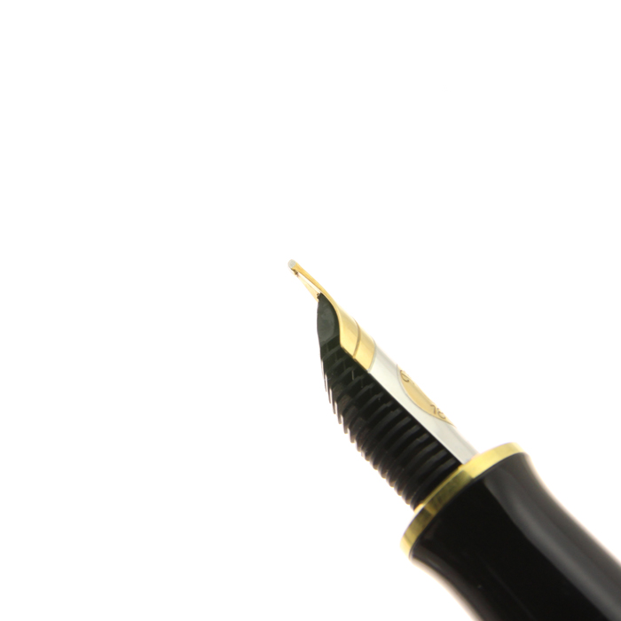 チ*ー様 ■デュポン 万年筆 ペン先 18K 750　とペリカン万年筆　計2本 万年筆 | S.T. Dupont Official / エス・テー・デュポン 公式