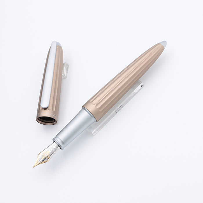 ☆廃番 新品 ディプロマット 万年筆 ローム ギロシェ ラピスブラック