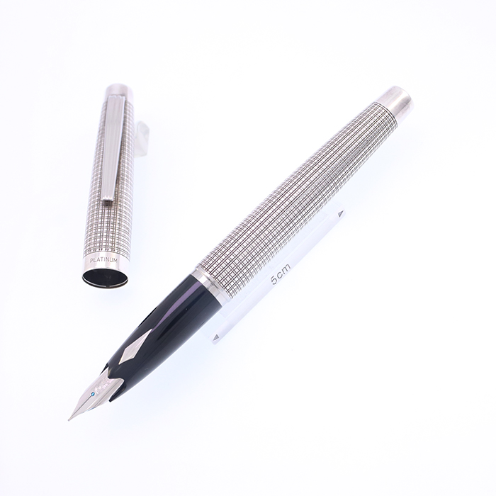 PILOT PLATINUM　プラチナム万年筆　ペン先18K・14ｋ　２点セット PILOT PLATINUMプラチナム万年筆ペン先18K・14k2点セット