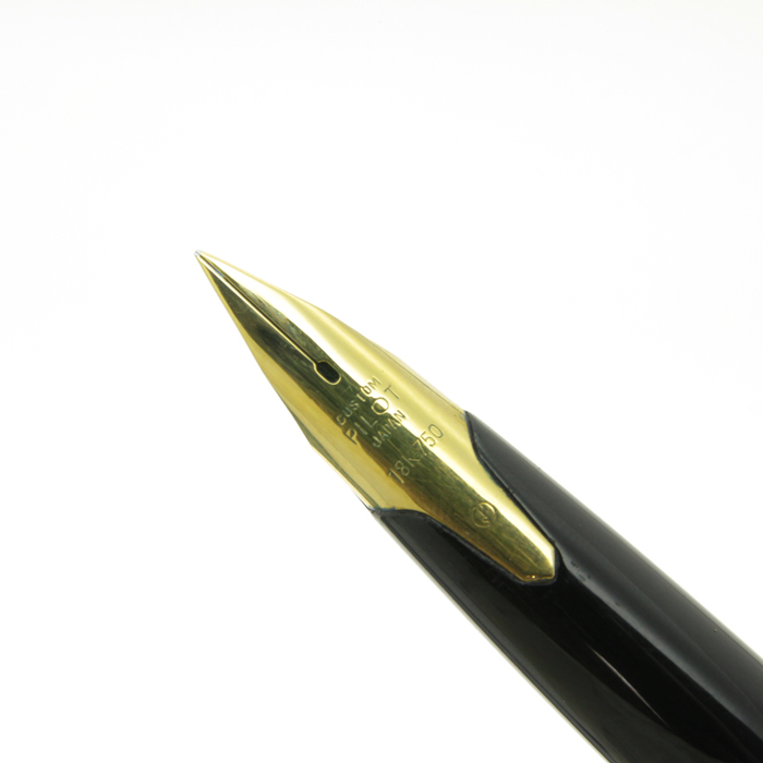 Pilot パイロット　万年筆　希少価値 グリーン　14K535 詳細ページ | 万年筆 ボールペンなど高級筆記具の販売・買取