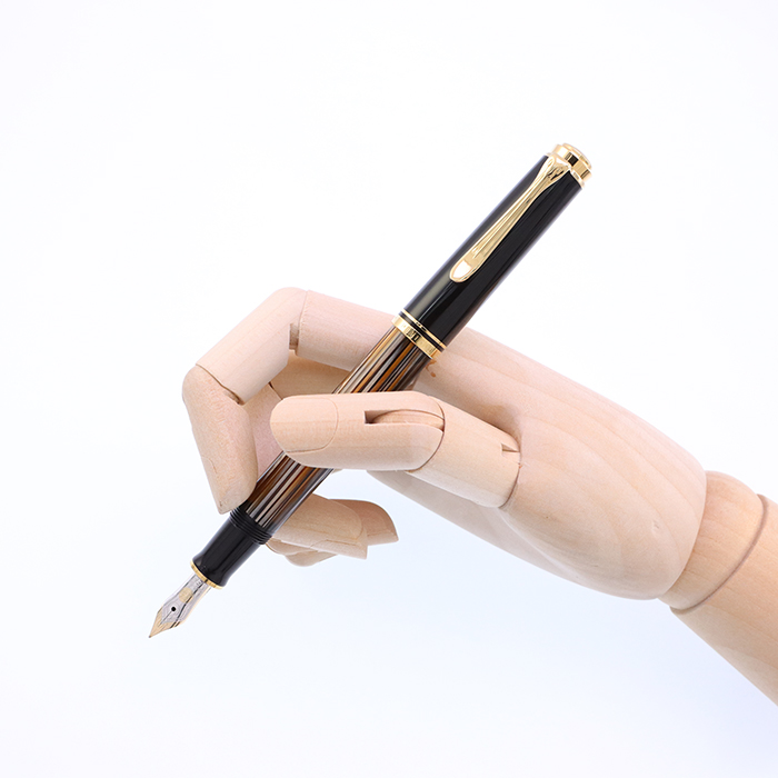 ペリカン/PELIKAN/スーベレーン/万年筆/ペン先 14C-585 F/黒