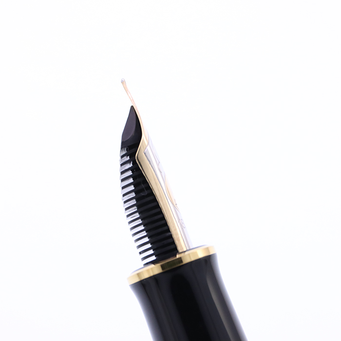Pelikan 万年筆 ドイツ製 詳細ページ | 万年筆 ボールペンなど高級筆記具の販売・買取
