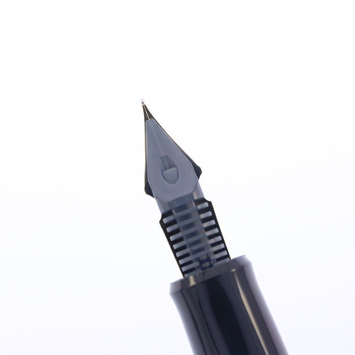 中古)PILOT パイロット 万年筆 カスタム743 ブラック フォルカン（商品