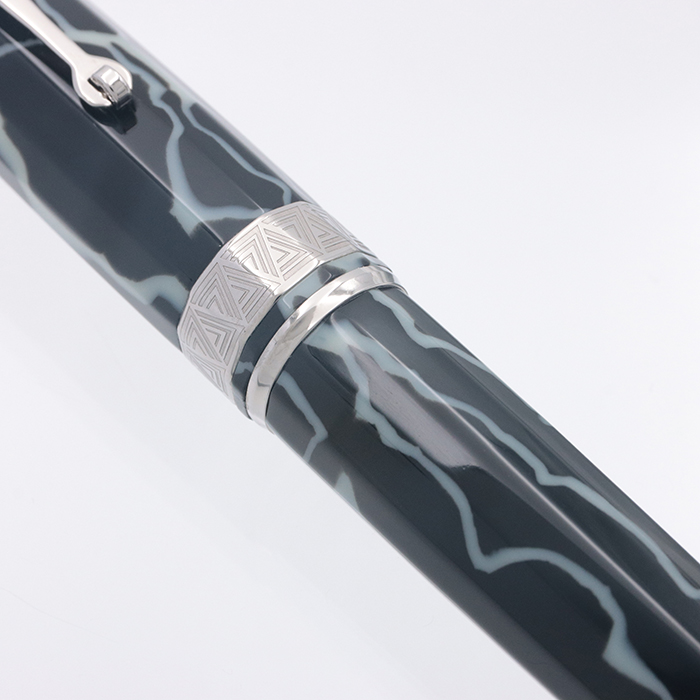 【未使用】万年筆　オマス パラゴン ワイルド シルバートリム 新品)OMAS オマス 万年筆 パラゴン ワイルド シルバートリム 14K（商品