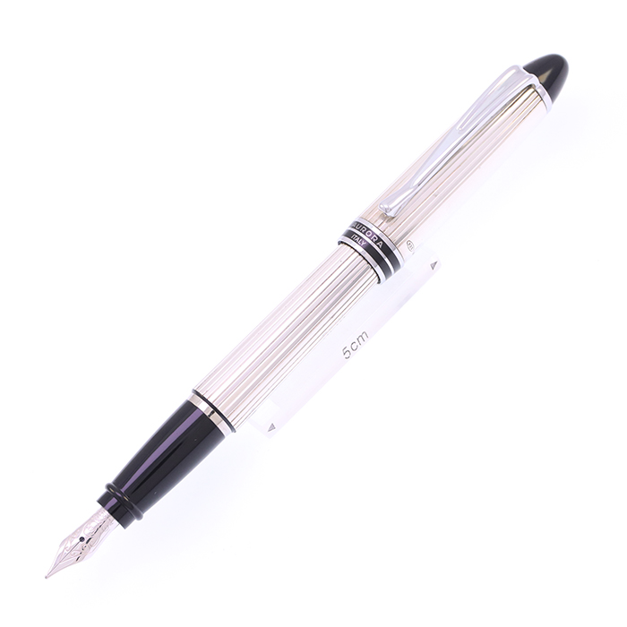 未使用　AURORA イプシロン 万年筆 スターリングシルバー 14金 字幅M 中古)AURORA アウロラ 万年筆 イプシロン スターリングシルバー