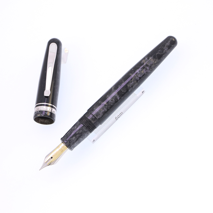 Delta（デルタ） 限定 シルバー 万年筆 18K 中古)DELTA デルタ 万年筆 フュージョン82 グレー 18K/EF（商品ID