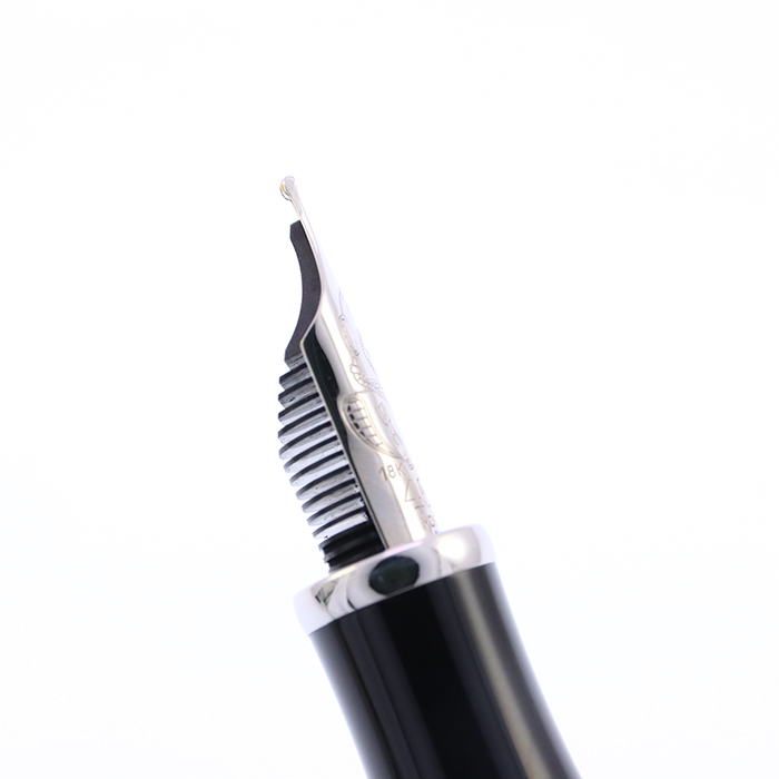 ほぼ未使用　万年筆　モンブラン　作家シリーズ2003 ジュール・ヴェルヌ　M 中古)MONTBLANC モンブラン 万年筆 作家シリーズ2003 ジュール