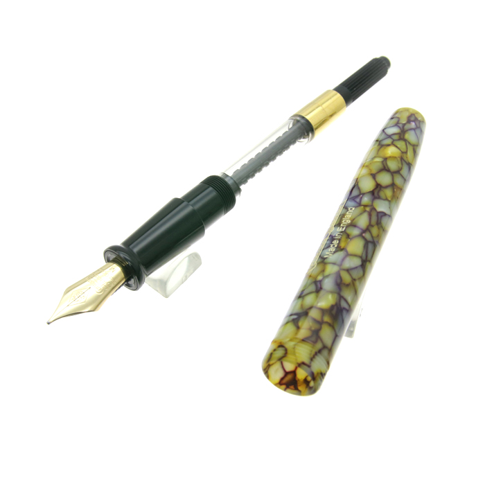 万年筆  Conway Stewart  イエローワール 詳細ページ | 万年筆 ボールペンなど高級筆記具の販売・買取