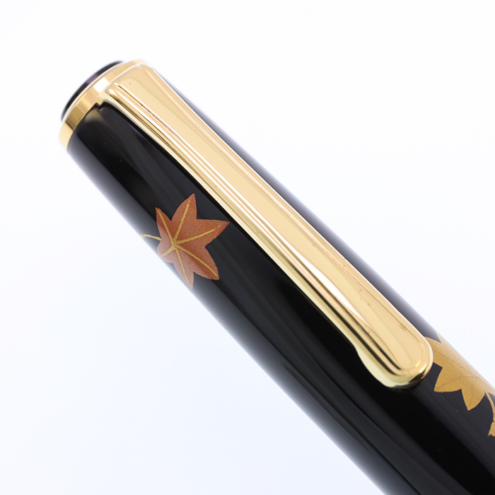 中古)PLATINUM プラチナ 万年筆 #3776 漆 蒔絵 紅葉 中字 (エボナイト