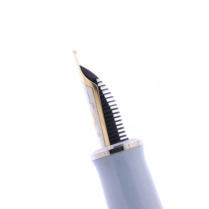pelikan ペリカン　M620 ピッツァナヴォーナ　史跡シリーズ　万年筆 中古)Pelikan ペリカン 万年筆 史跡シリーズ M620 コンコルド M（商品