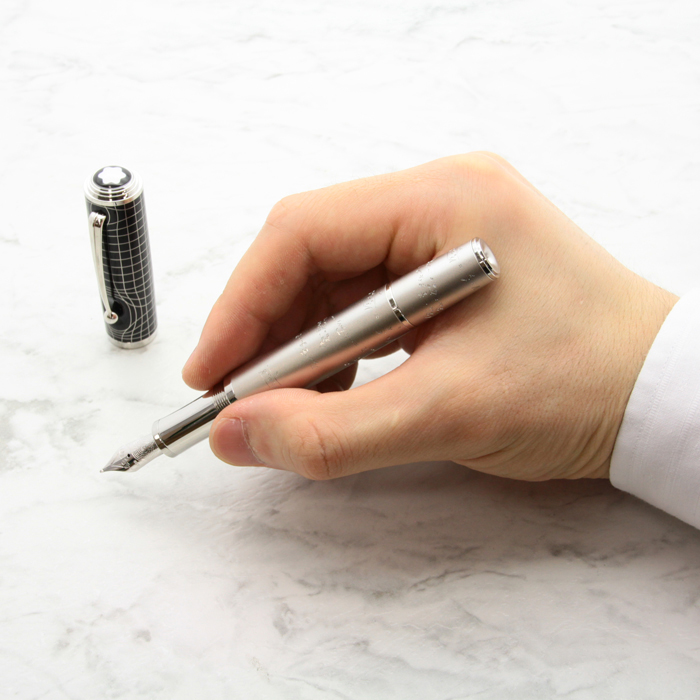 MONTBLANC モンブラン 万年筆 アルベルト・アインシュタイン 詳細ページ | 万年筆 ボールペンなど高級筆記具の販売・買取
