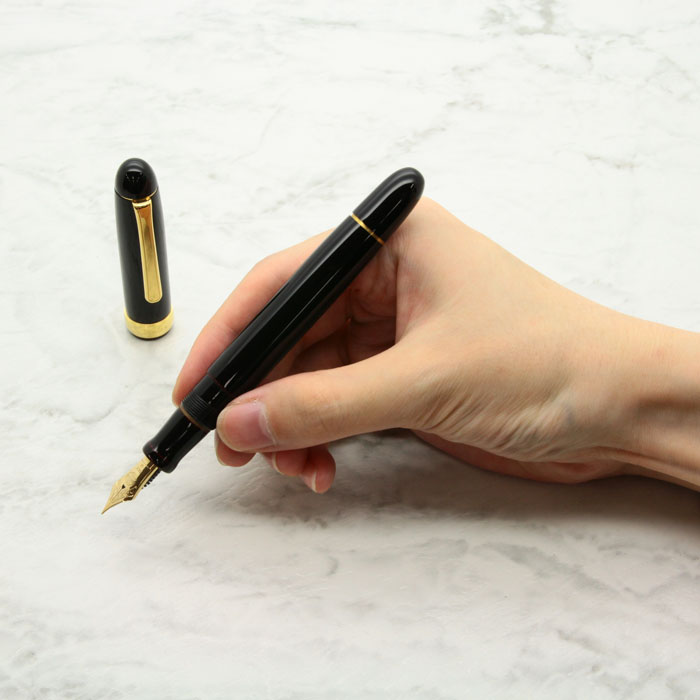中屋万年筆廃盤バランスコントロールクロロ中字、ノーマルタイプ漆クロロ万年筆細字 新品)NAKAYA 中屋万年筆 万年筆 シガー 十角ST 黒溜 中字（商品