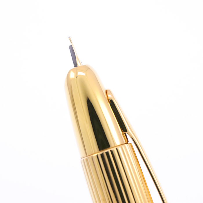美品 PILOT キャップレス　伊東屋限定　ストライプ　ゴールド　細字 伊東屋限定】キャップレス 万年筆 ストライプ ゴールド | 伊東屋
