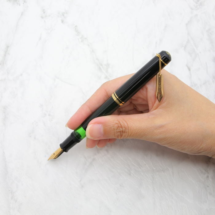 Pelikan M250 万年筆 F(細字) Amazon | Pelikan ペリカン 万年筆 F 細字 アンセラサイト