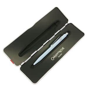 CARAN d'ACHE カランダッシュ ボールペン 849 クレーム・ユア・スタイル エディション4 ポーラブルー 【限定品】 メイン