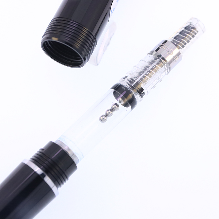 中古)PILOT パイロット 万年筆 エラボー ブラック 軟極細字 (樹脂軸