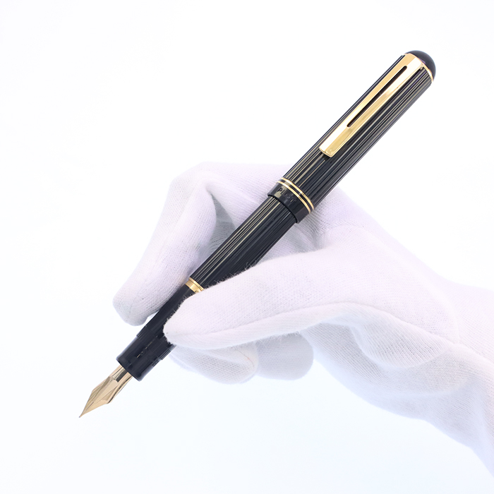 パイロットジャスタス中字 M