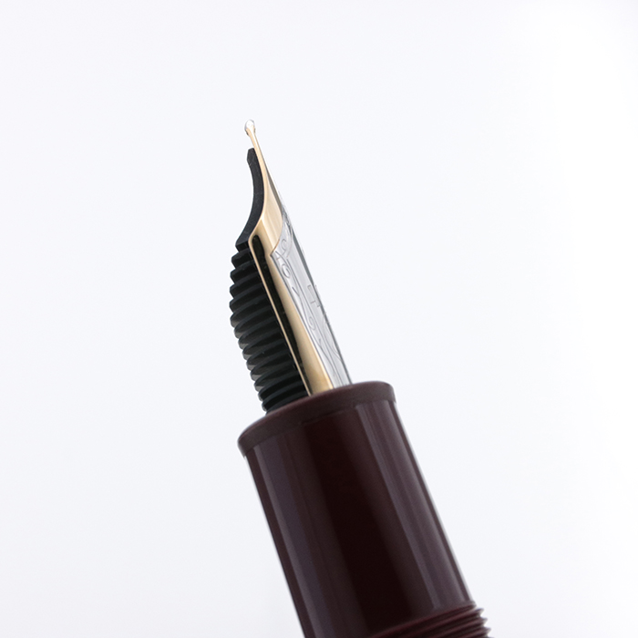 モンブラン マイスターシュテュック 147 トラベラー M ボルドー 万年筆 中古)MONTBLANC モンブラン 万年筆 マイスターシュテュック #149
