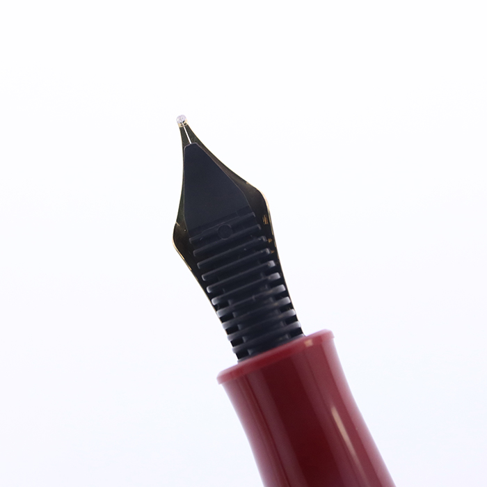 廃盤品　プラチナ万年筆　3776 赤プライヤー 廃盤品 プラチナ万年筆 3776 赤プライヤー 詳細ページ | 万年筆