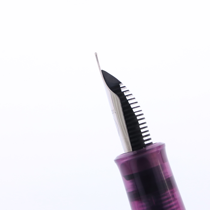 【新品未使用】ペリカン　クラシック　M205　アメジスト EF 中古)Pelikan ペリカン 万年筆 スペシャルエディション クラシック