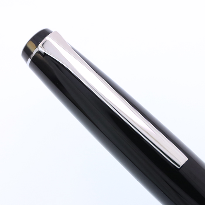 中古)PILOT パイロット 万年筆 エラボー ブラック 軟極細字 (樹脂軸